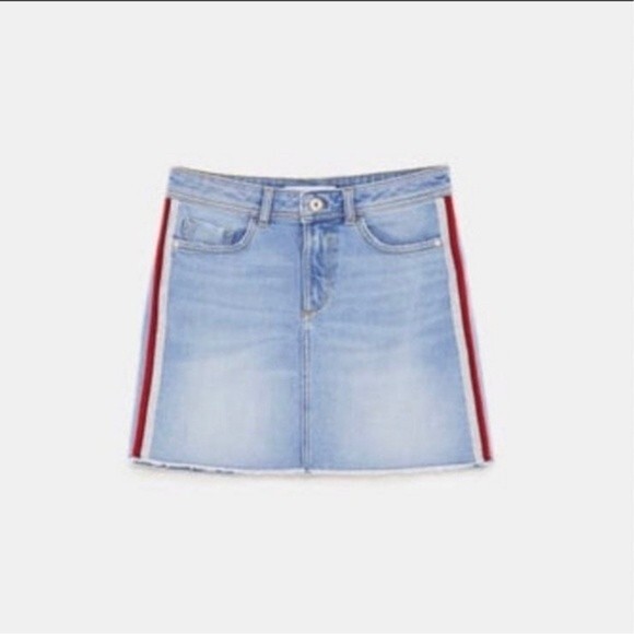 Zara Denim Skirt - Picture 1 of 7